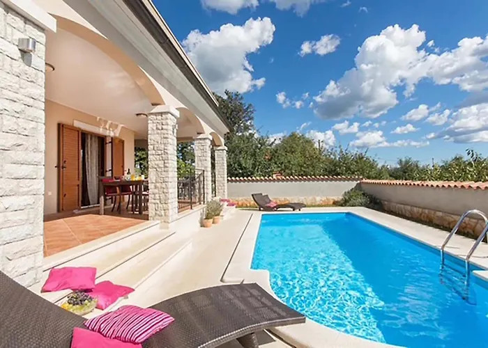 Antonela Villa Divšići